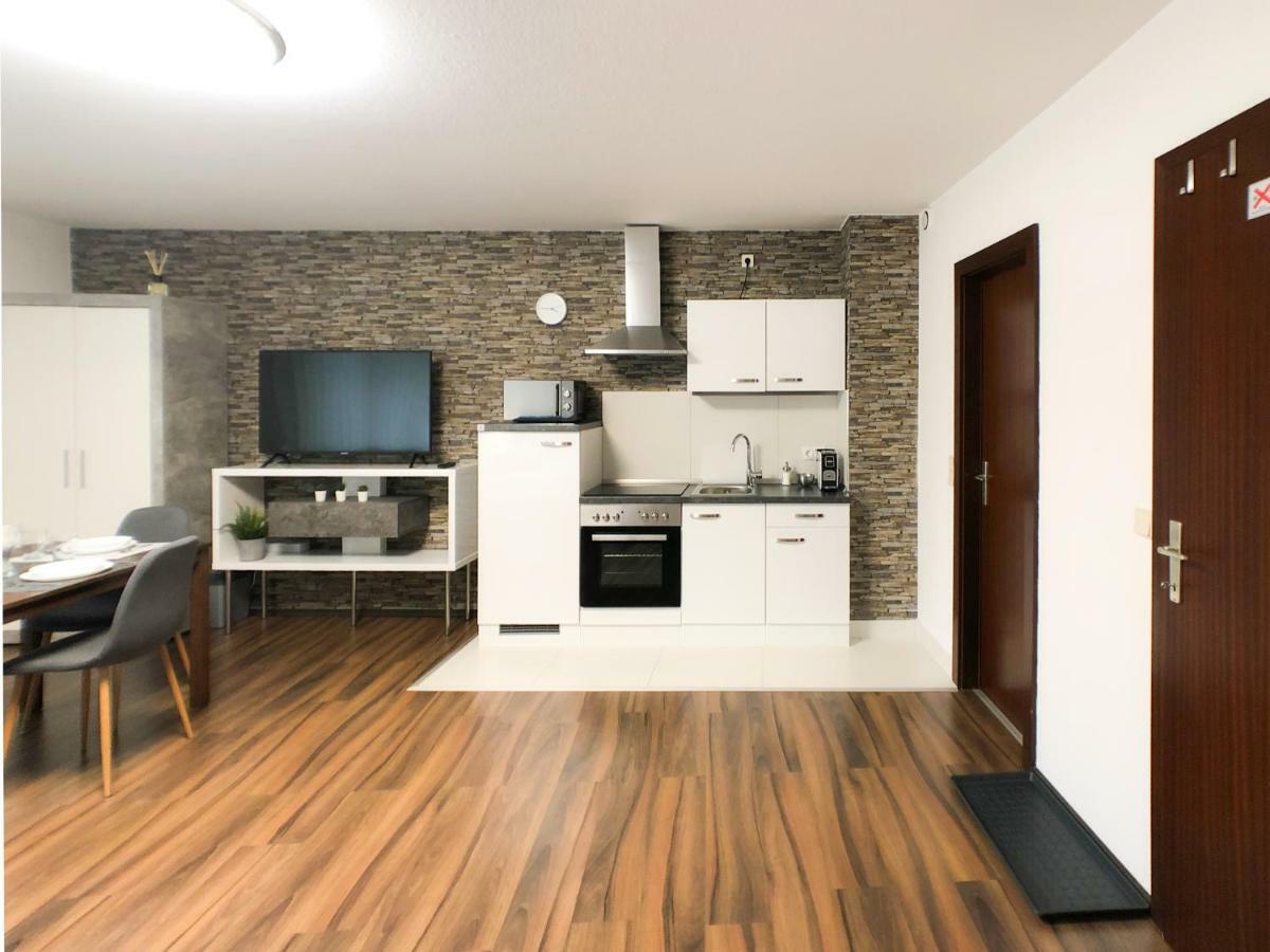 Apartment Vips *